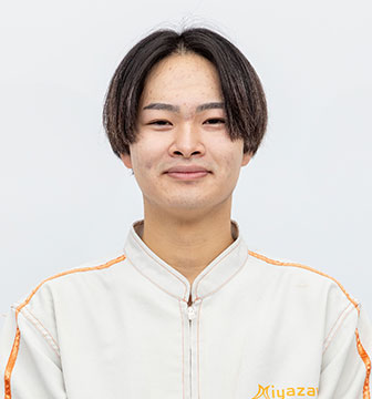 渡井 慎乃介